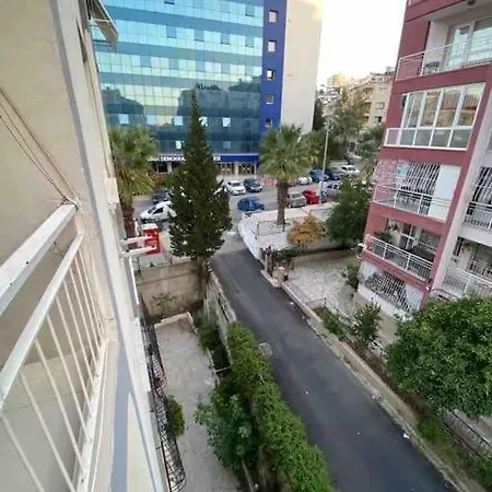 Ferah Ve Sik Cosy Smirne
